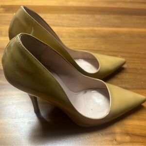 Kate Spade patent leather pump